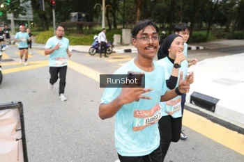 Runner Photo 4253236