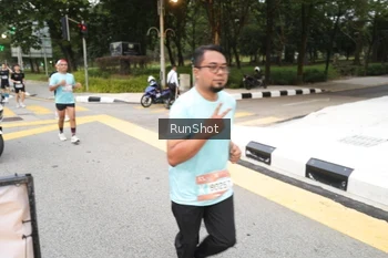 Runner Photo 4253240
