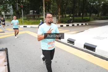 Runner Photo 4253244