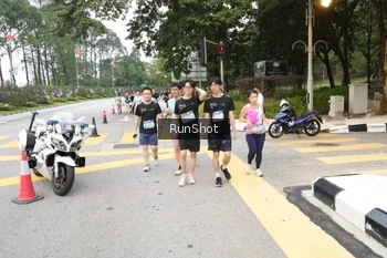 Runner Photo 4253294