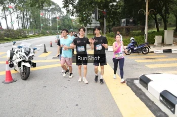 Runner Photo 4253302