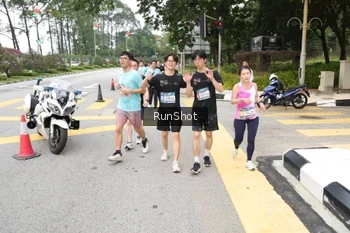 Runner Photo 4253304