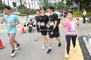 Runner Photo 4253312