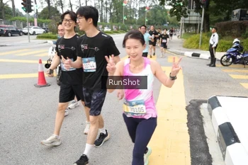 Runner Photo 4253317