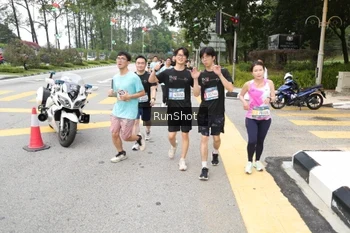Runner Photo 4253318