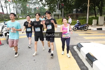 Runner Photo 4253319