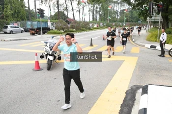 Runner Photo 4253329