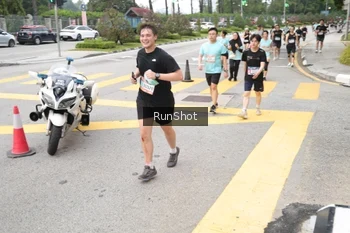 Runner Photo 4253338