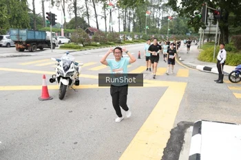 Runner Photo 4253339