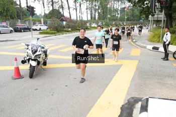 Runner Photo 4253344