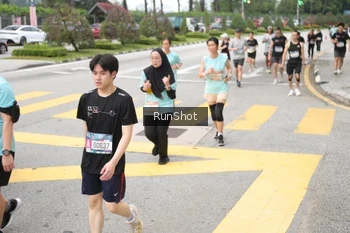 Runner Photo 4253358