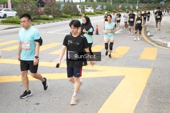 Runner Photo 4253370