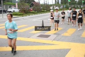 Runner Photo 4253376