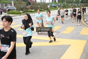 Runner Photo 4253377