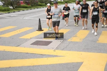 Runner Photo 4253378