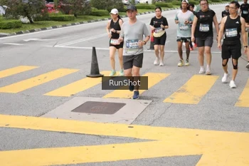 Runner Photo 4253380