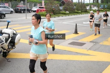 Runner Photo 4253384