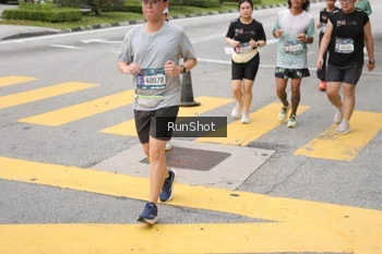 Runner Photo 4253392