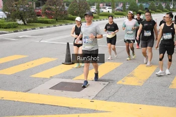 Runner Photo 4253394