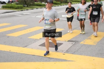 Runner Photo 4253398