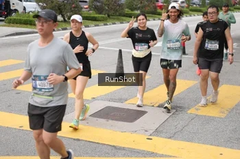 Runner Photo 4253401