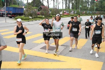 Runner Photo 4253404