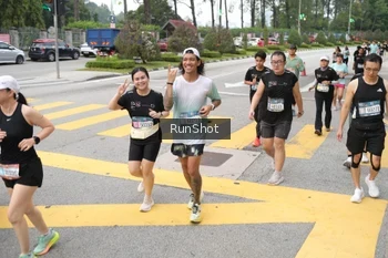 Runner Photo 4253409