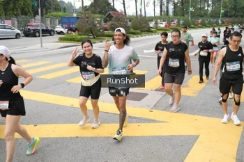 Runner Photo 4253410