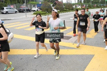 Runner Photo 4253415