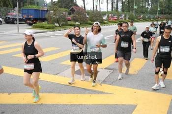 Runner Photo 4253416