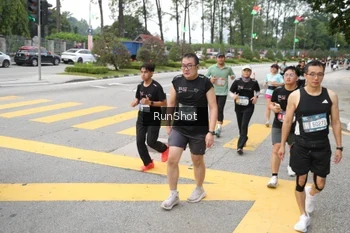 Runner Photo 4253422
