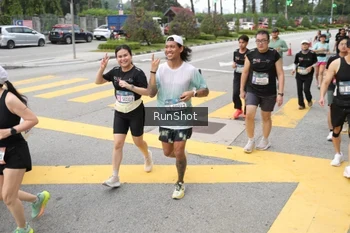 Runner Photo 4253423