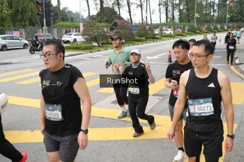 Runner Photo 4253429