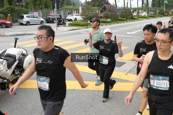 Runner Photo 4253430
