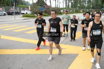 Runner Photo 4253433