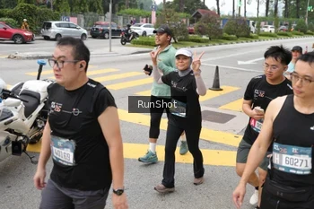 Runner Photo 4253434