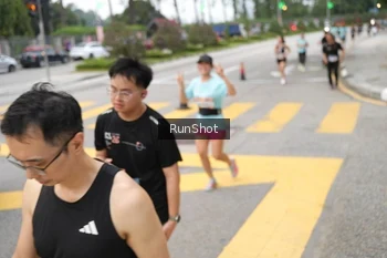 Runner Photo 4253442