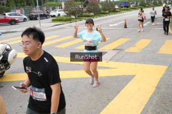 Runner Photo 4253446