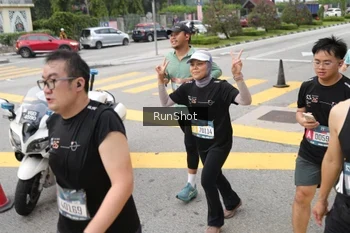 Runner Photo 4253455