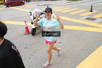 Runner Photo 4253471