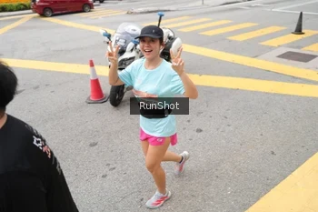 Runner Photo 4253477