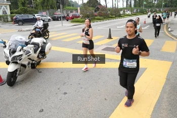 Runner Photo 4253495