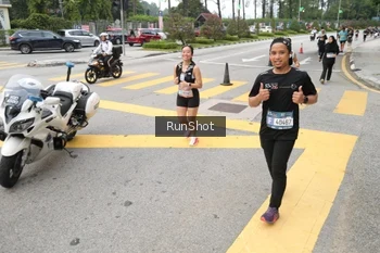 Runner Photo 4253503