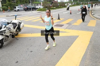Runner Photo 4253511
