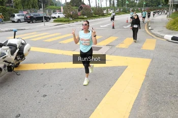 Runner Photo 4253513