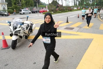 Runner Photo 4253532