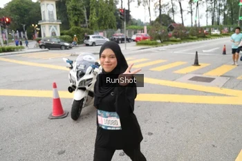 Runner Photo 4253541