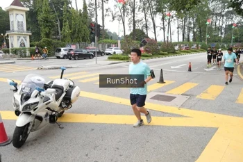Runner Photo 4253562