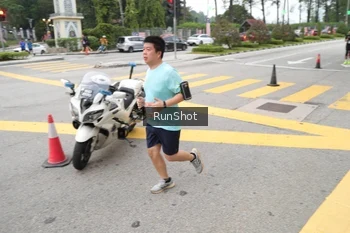 Runner Photo 4253564