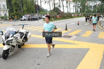 Runner Photo 4253569